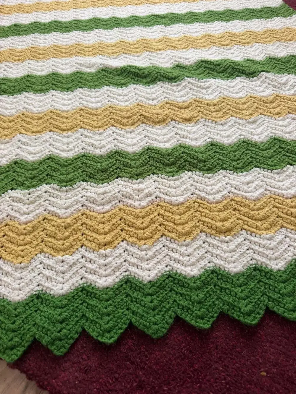 Vintage Handcrafted Crochet Chevron Afghan Green Yellow White 40 x 65 in